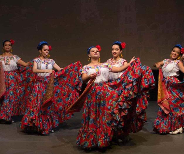 Con gran éxito presenta festival de fin de cursos