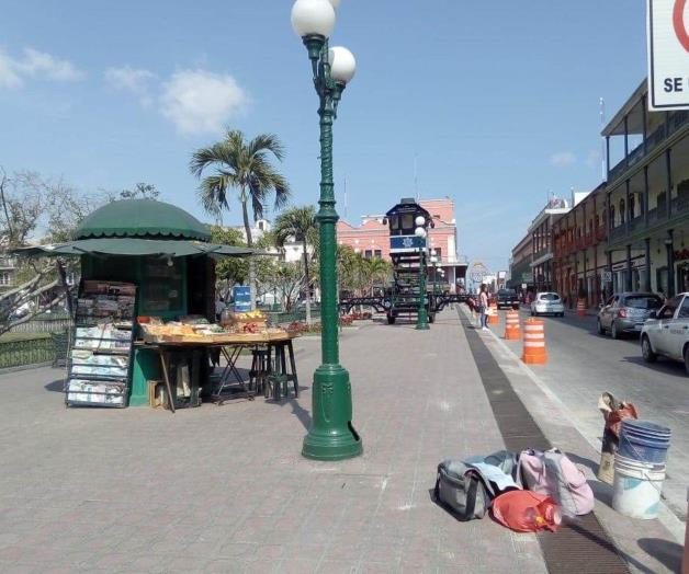“Desaparecen” puestos semifijos del centro histórico de Tampico “Desaparecen” puestos semifijos del centro histórico de Tampico