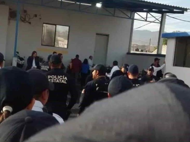 Revisión sorpresa a estatales en Victoria, lleva a la retención de unos 20 elementos Revisión sorpresa a estatales en Victoria, lleva a la retención de unos 20 elementos