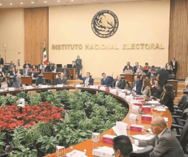 Van por consejeros de INE por posible daño patrimonial