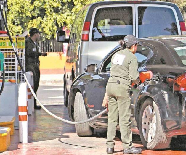 Gasolina subió en 2019 por encima de inflación pese a promesa de AMLO