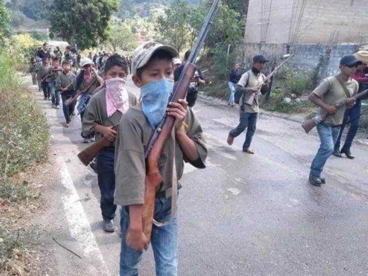 Arman a niños tras masacre Arman a niños tras masacre