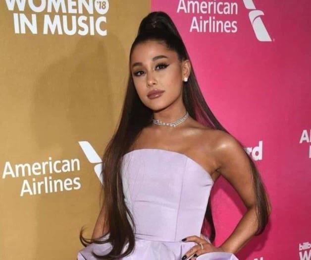 Ariana Grande sorprende al lado de BTS Ariana Grande sorprende al lado de BTS