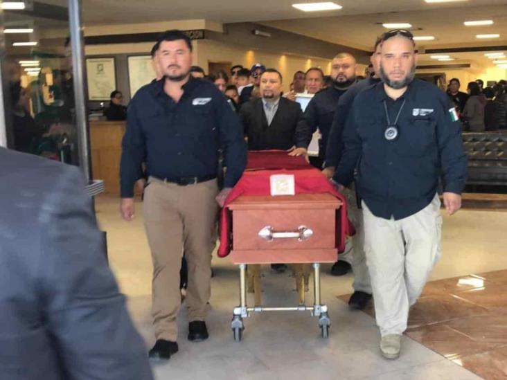 Dan último adiós a policía asesinado Dan último adiós a policía asesinado