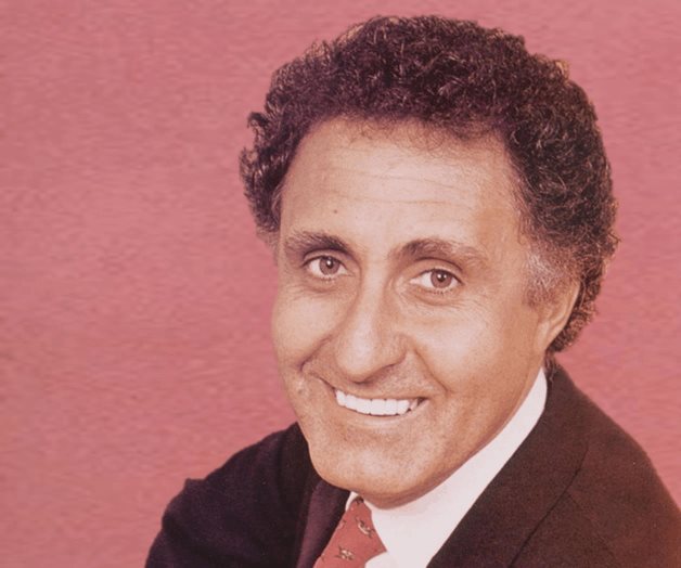 “El Pirulí”, el cantante espiado por burlarse de dos presidentes