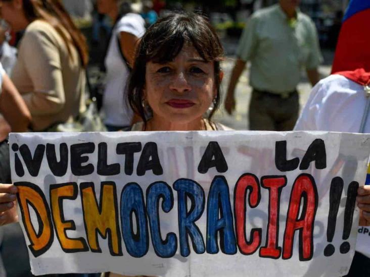 Dos políticos opositores al Gobierno de Maduro se resguardan en la embajada de México en Caracas Dos políticos opositores al Gobierno de Maduro se resguardan en la embajada de México en Caracas