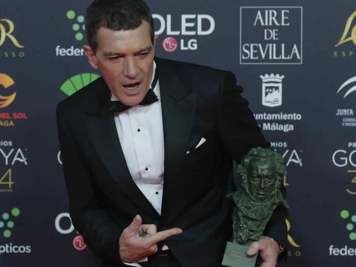 Antonio Banderas consigue su primer Goya Antonio Banderas consigue su primer Goya