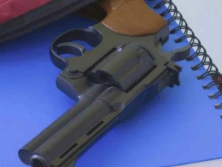 Investigan ingreso de pistola de juguete a primaria de Madero Investigan ingreso de pistola de juguete a primaria de Madero