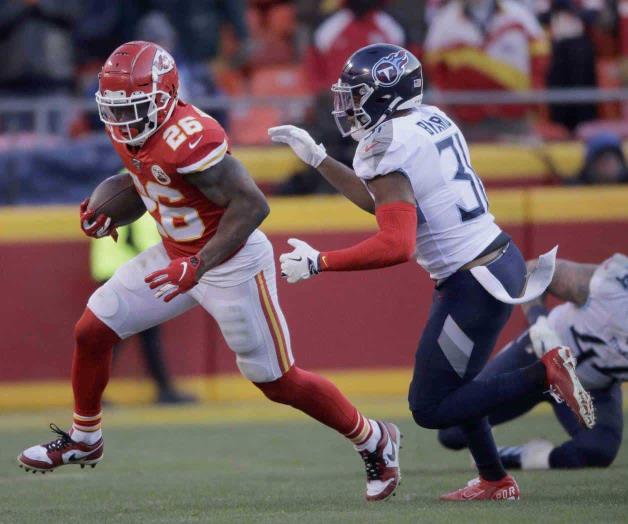 Van Los Jefes sobre 49ers