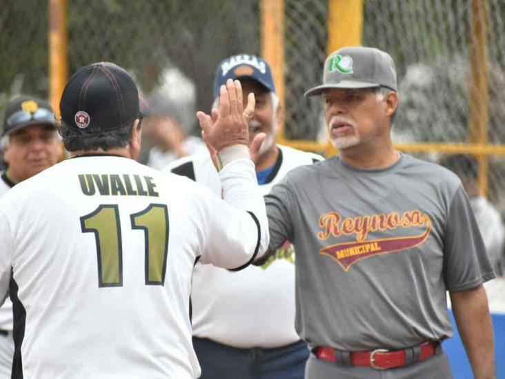 Triunfo tranquilo de los Amigos de Juan Triunfo tranquilo de los Amigos de Juan