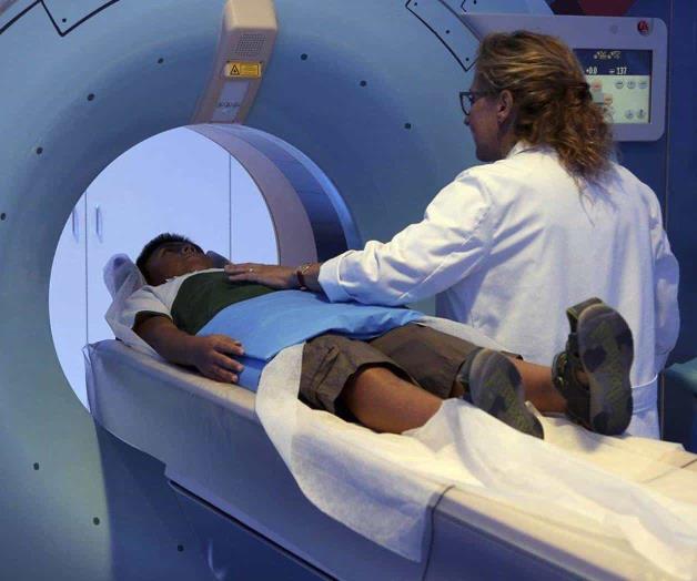 Exhiben a Neurología por negarse a gratuidad