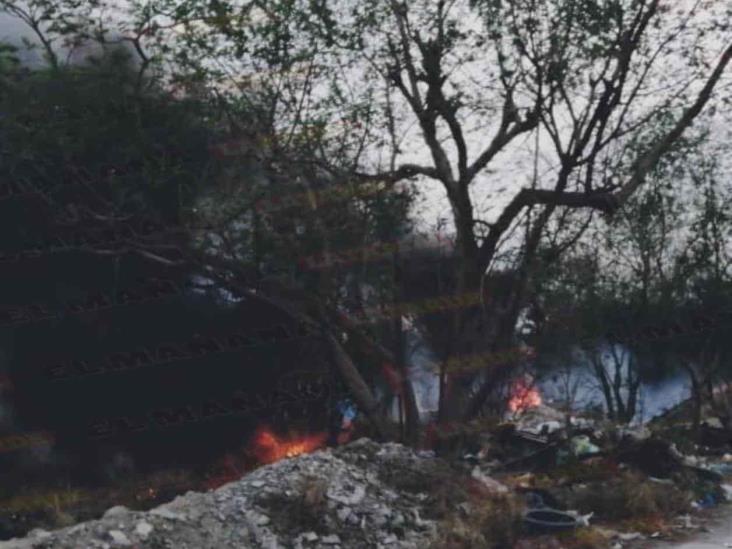 Prenden intencionalmente fuego a basureros clandestinos Prenden intencionalmente fuego a basureros clandestinos