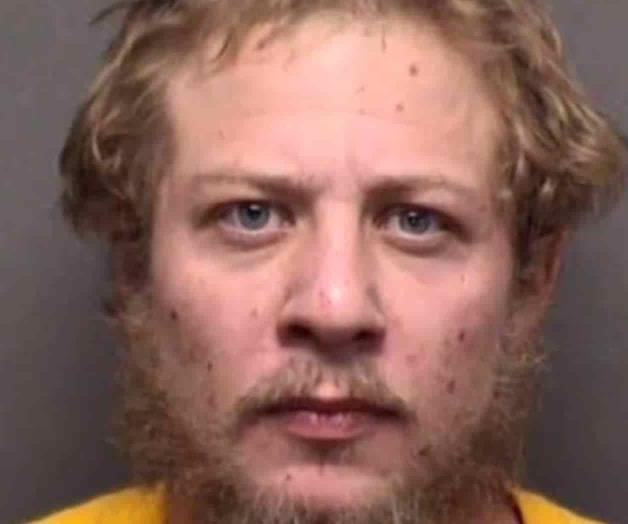 Asesina a bebé de golpe en la cabeza