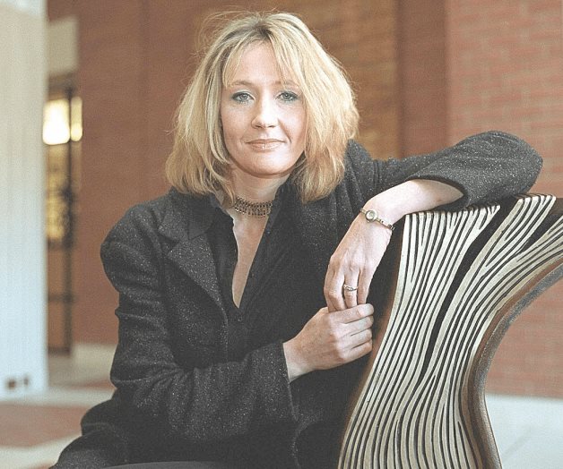 Detrás de este autor hay una mujer