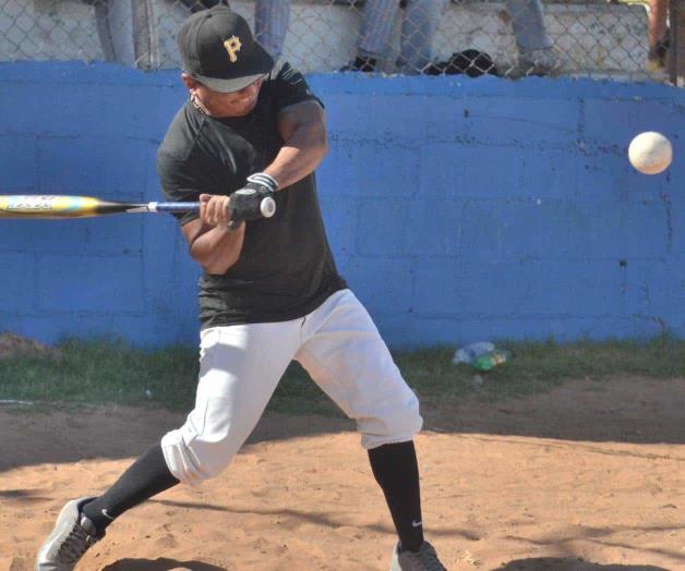 Amigos de Pimpi sufren, pero doblegan a su similar