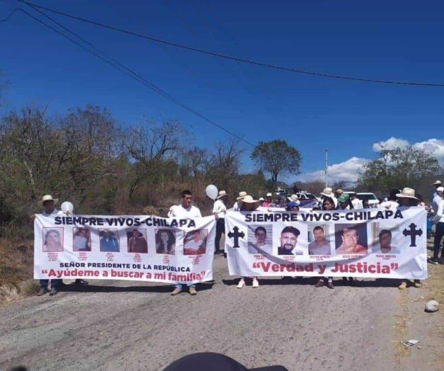 Marchan por la paz en Chilapa Marchan por la paz en Chilapa