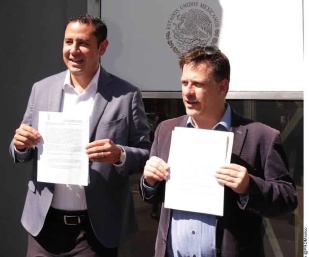 Denuncian a AMLO en SFP por sablazo a IP