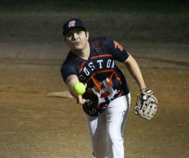 Los Amigos del Profe sufren para lograr ganar