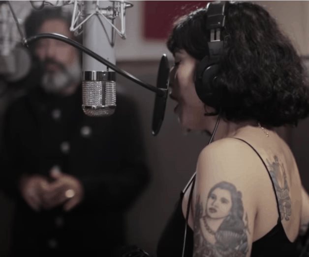 Manuel García estrena “La danza de las libélulas” junto a Mon Laferte