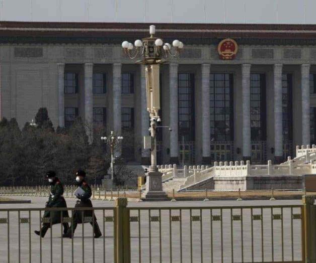 China aplaza una importante cita política por brote vírico