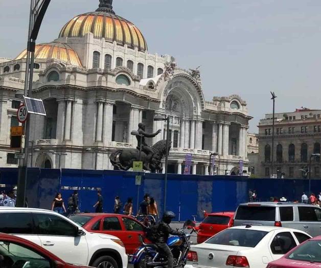 Resguardan monumentos y edificios por la marcha en el Día de la mujer