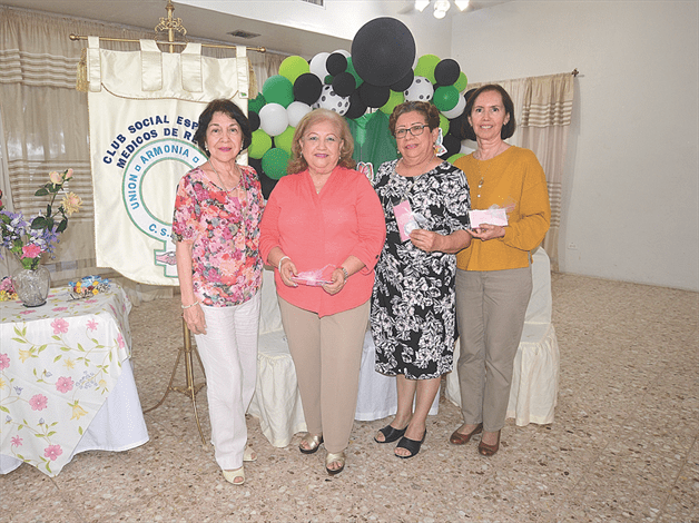 Dan bienvenida a la Primavera Dan bienvenida a la Primavera