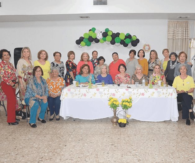 Dan bienvenida a la Primavera Dan bienvenida a la Primavera