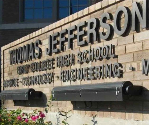 Se contagia un alumno del PSJA de COVID-19