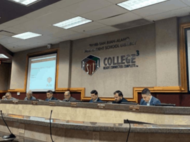 Alumnos y adultos recibirán atención médica en su casa Alumnos y adultos recibirán atención médica en su casa