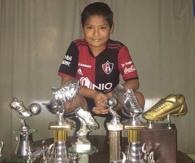 Jorge Reyes es el máximo romperedes de la categoría 2010 con 19 goles