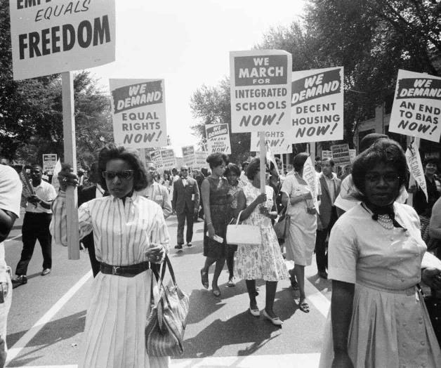 Aprueba Estado curso de estudios afroamericanos