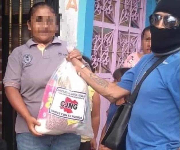 ‘No den despensas’, dice AMLO a narcos