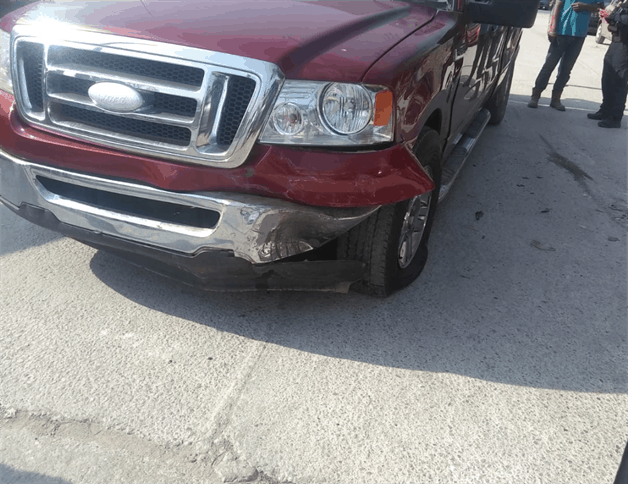 Ama de casa e hija heridas en choque