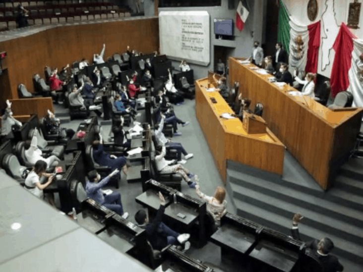 Se dan su aguinaldo legisladores de NL Se dan su aguinaldo legisladores de NL