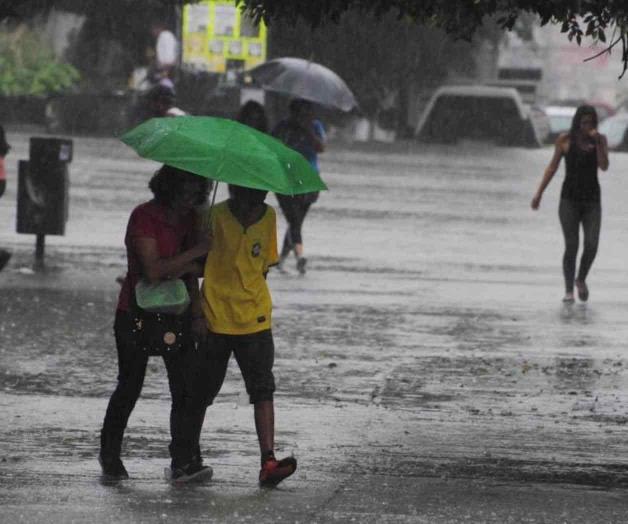 Pronostican lluvias y fuertes vientos en gran parte del país