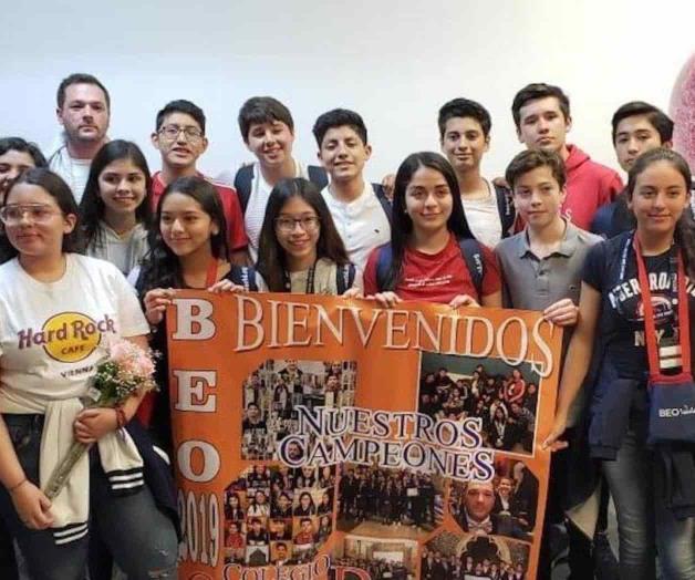 Destacan jóvenes por sus logros; hoy es día del estudiante