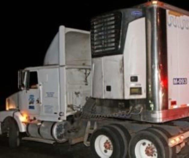 Se pasea en Jalisco un tráiler con 200 cadáveres