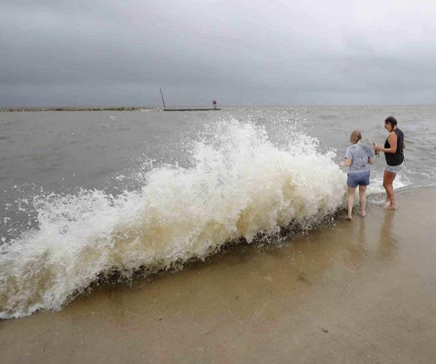 Avanzan remanentes de Cristóbal Avanzan remanentes de Cristóbal