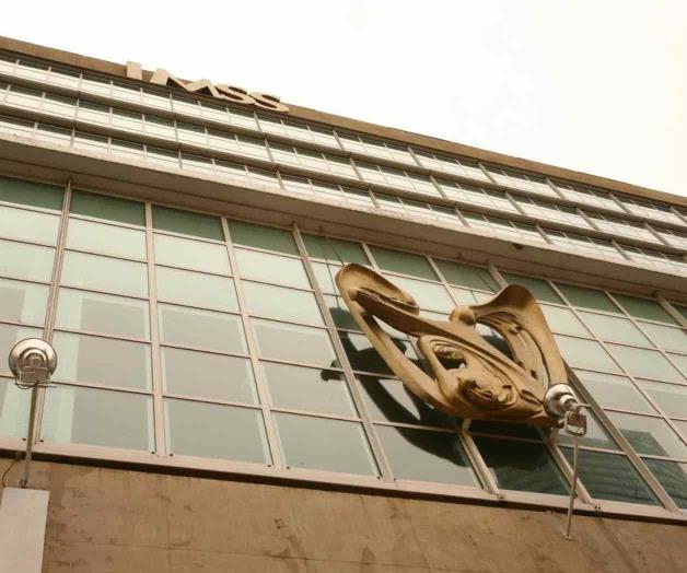 Investiga FGR proveedoras del Seguro Social