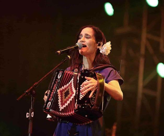 Julieta Venegas se suma a show digital para apoyar a la Cruz Roja