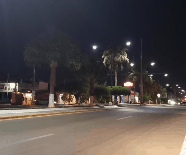 Dejan casi solas calles de noche