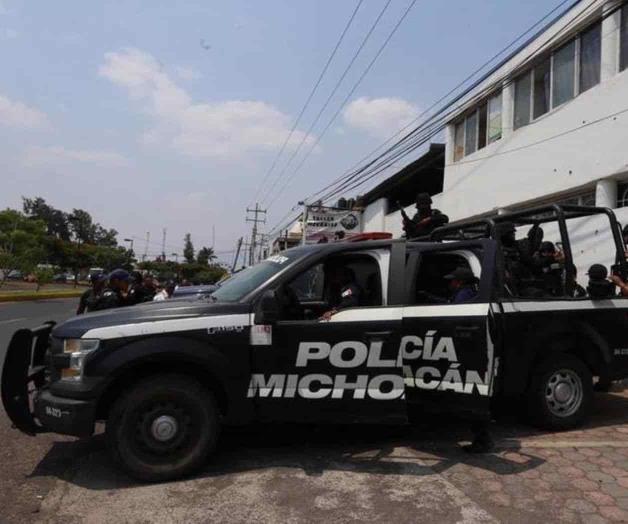 Atacan a policías y asesinan a cuatro personas en Zamora, Michoacán Atacan a policías y asesinan a cuatro personas en Zamora, Michoacán