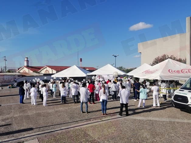 Despiden a otro médico caído del IMSS