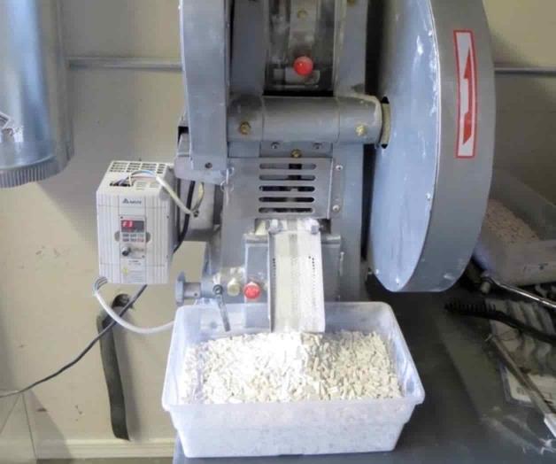 Combaten ‘producción de medicinas apócrifas