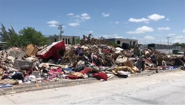 Aprovechan carretoneros  basureros clandestinos