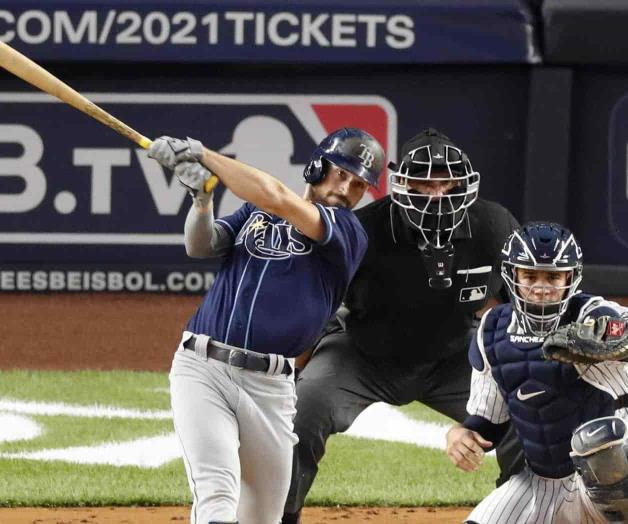 Con nuevo jonrón, Lowe conduce a Rays a triunfo ante Yanquis