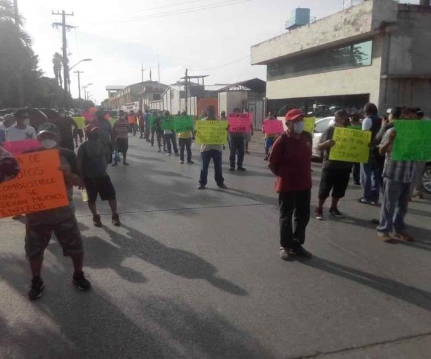 Exigen trabajadores pesqueros a federación regrese el subsidio al combustible marino
