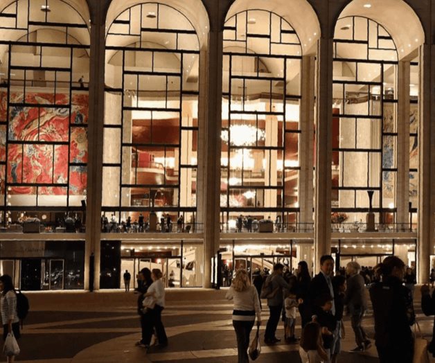 La Ópera Metropolitana de Nueva York cerrará durante un año más
