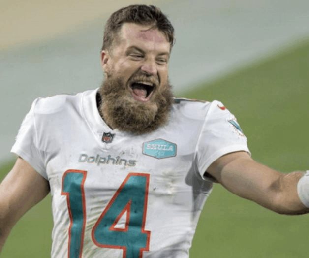 Fitzpatrick maneja a los Jaguars nuevamente, esta vez con los Dolphins