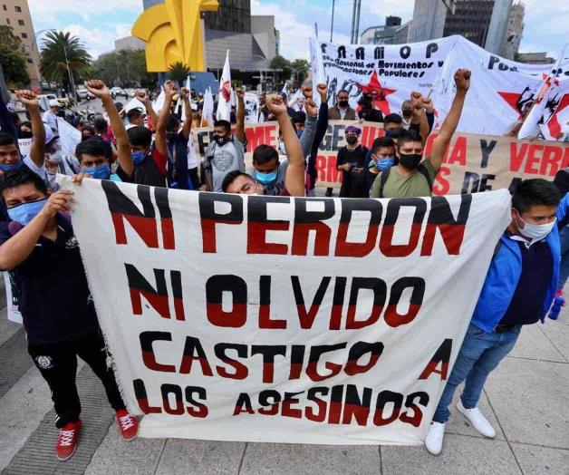 Ven manos militares en Ayotzinapa